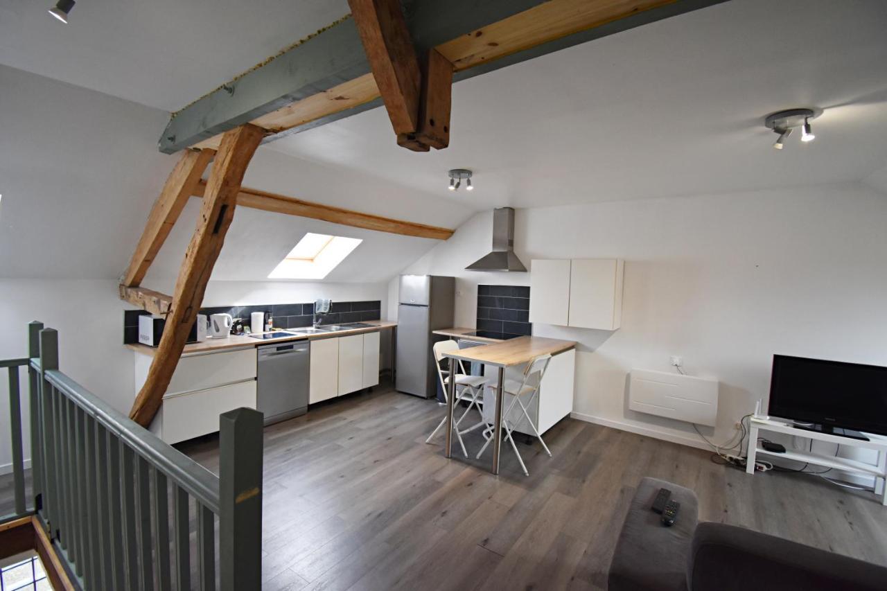 Bel Appartement 2 Chambres Climatise Mont-Notre-Dame Esterno foto