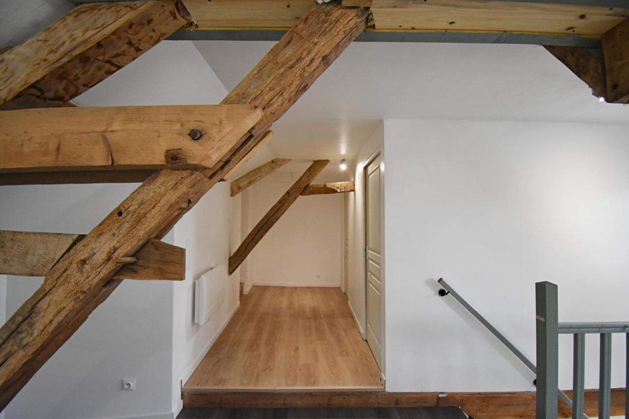 Bel Appartement 2 Chambres Climatise Mont-Notre-Dame Esterno foto