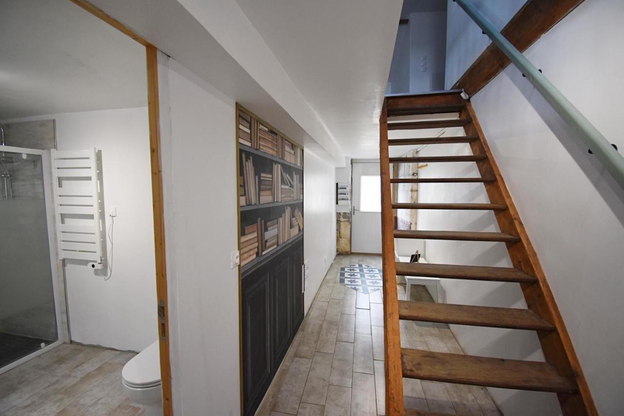 Bel Appartement 2 Chambres Climatise Mont-Notre-Dame Esterno foto