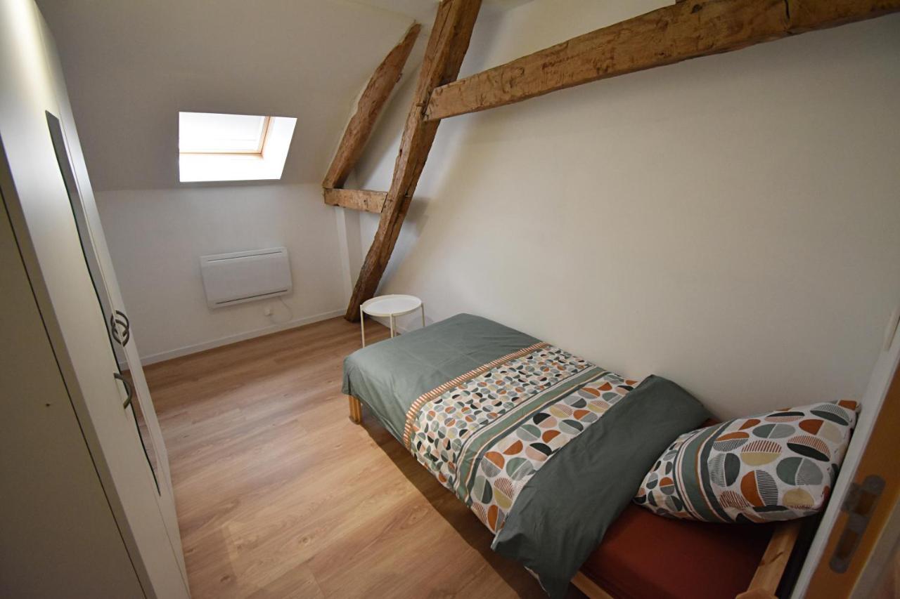 Bel Appartement 2 Chambres Climatise Mont-Notre-Dame Esterno foto